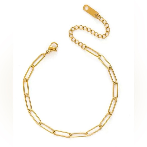 “Evelyn” Paperclip Chain Bracelet - Picture 2 of 3